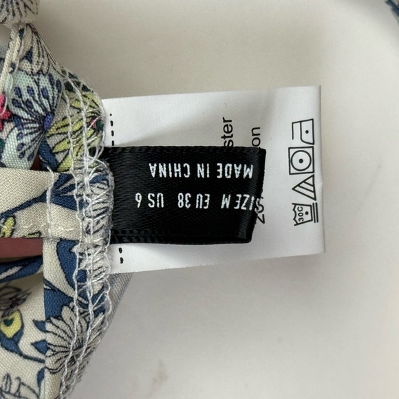 Criss cross tie top by SHEIN (never worn) - Picture 4 of 6